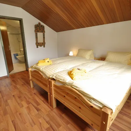 Haus Viktoria B - Nina زيرمات